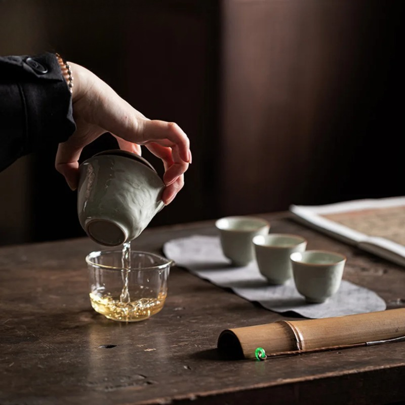 Boutique Handgefertigtes Relie – Korean Tea Set Bewertung und Preis